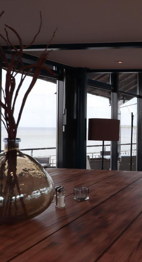 Hotel & Restaurant Utkiek Грайфсвалд Екстериор снимка