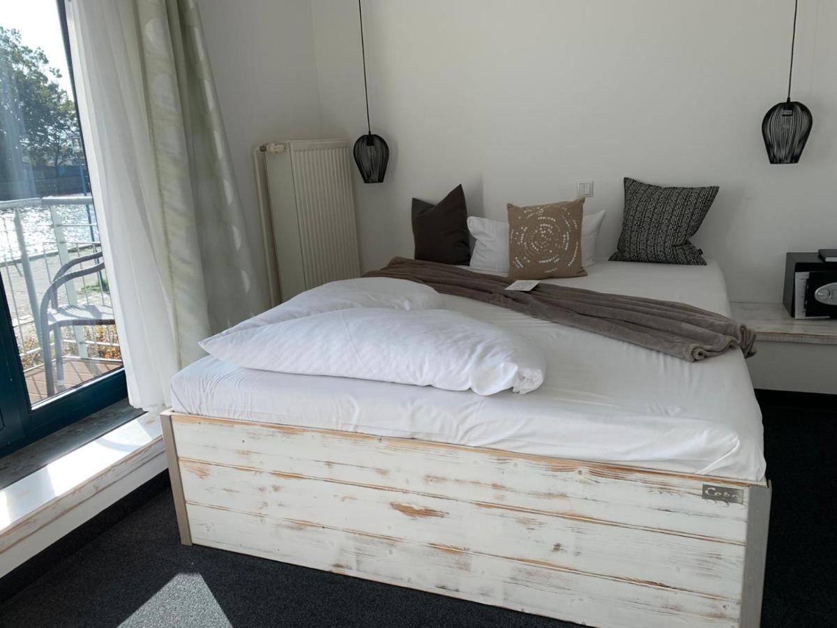 Hotel & Restaurant Utkiek Грайфсвалд Екстериор снимка